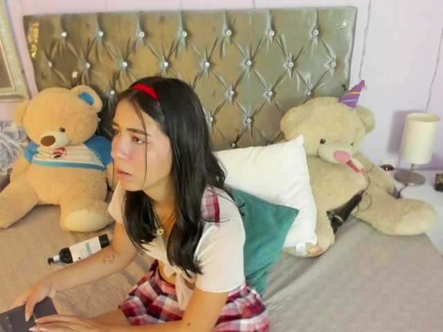 DanaPetite live cam on BongaCams