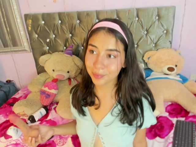 DanaPetite live cam on BongaCams