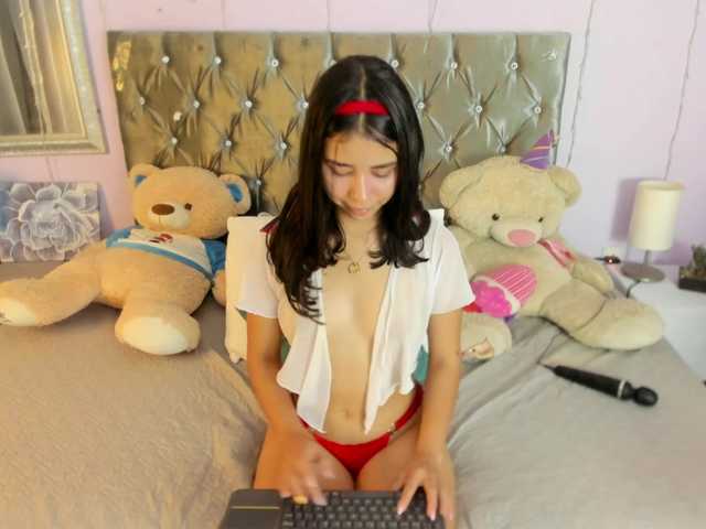 DanaPetite live cam on BongaCams