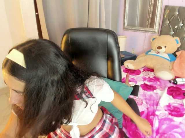 DanaPetite live cam on BongaCams