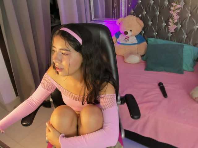 DanaPetite live cam on BongaCams