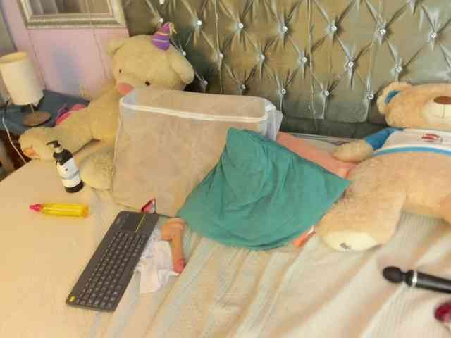 DanaPetite webcam