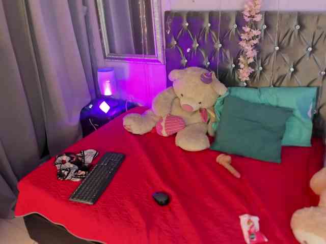 DanaPetite webcam