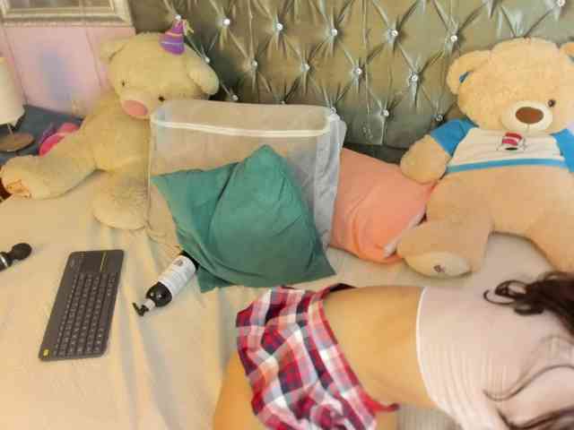 DanaPetite webcam