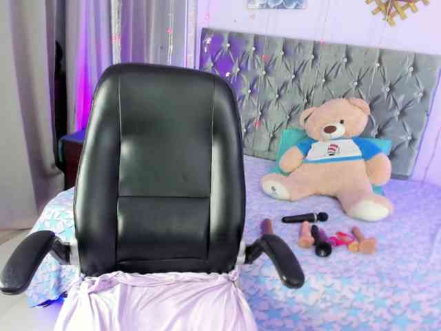 DanaPetite webcam