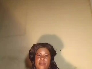 Carrielove's Live Webcam