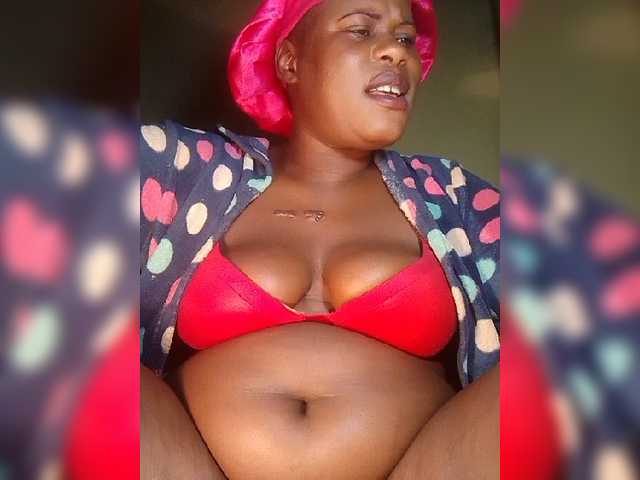 Carrielove live cam on BongaCams