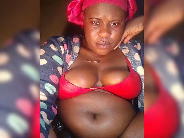 Carrielove live cam on BongaCams