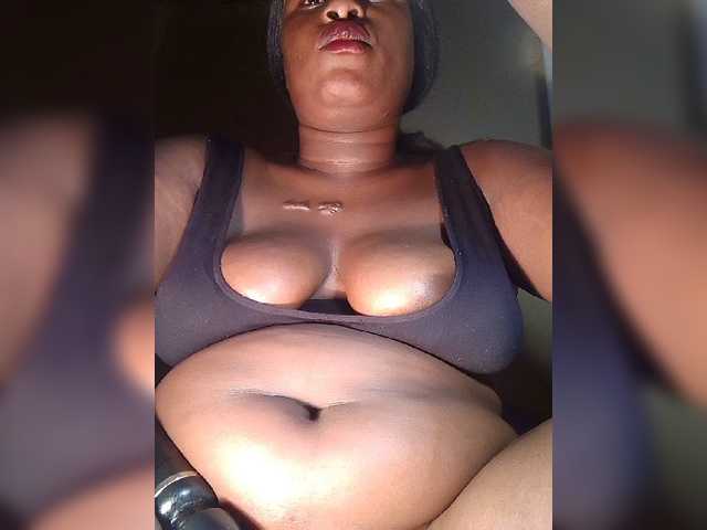 Carrielove live webcam show