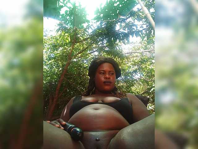 Carrielove live cam on BongaCams