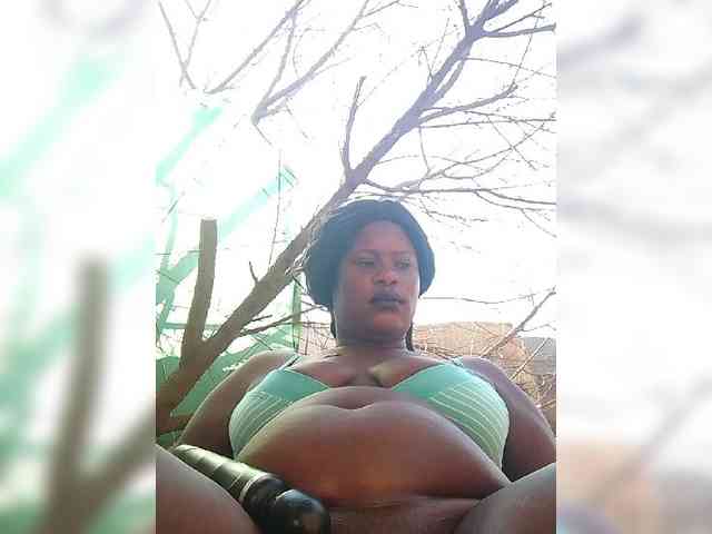 Carrielove webcam