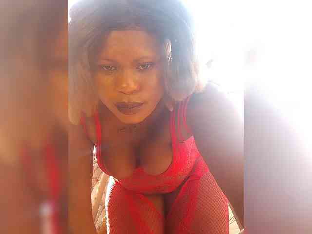 Carrielove webcam