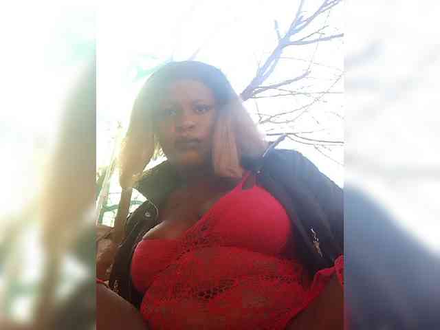 Carrielove webcam