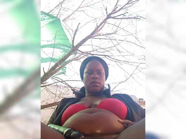 Carrielove webcam