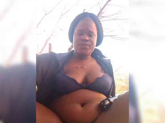 Carrielove webcam