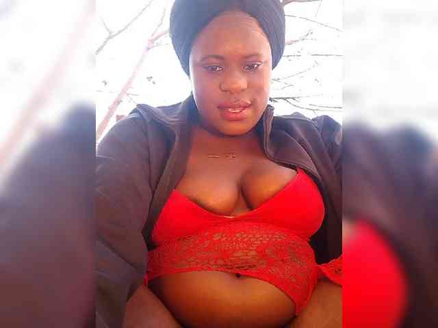 Carrielove webcam