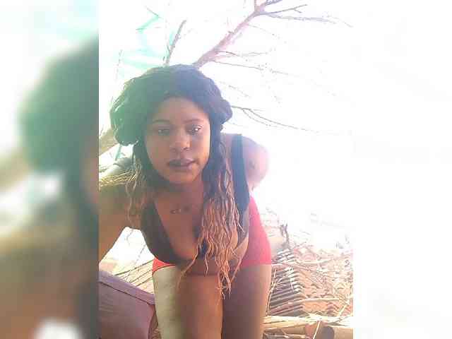Carrielove webcam