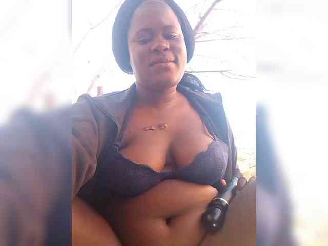 Carrielove webcam