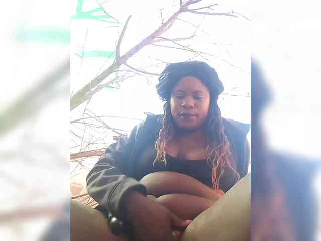 Carrielove webcam