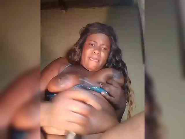 Carrielove webcam