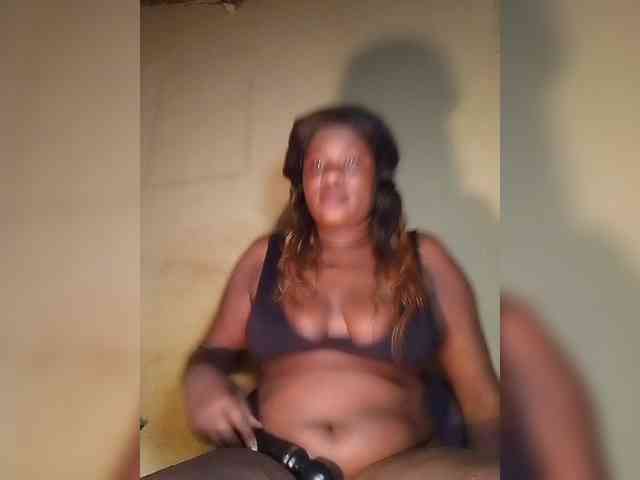 Carrielove webcam