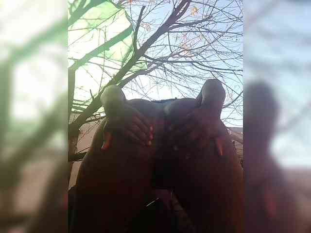 Carrielove webcam