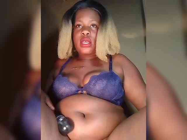 Carrielove webcam