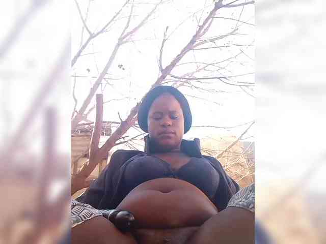 Carrielove webcam