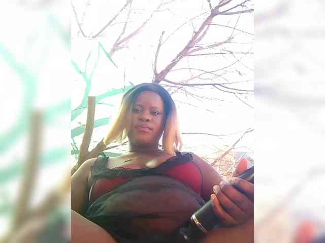 Carrielove webcam