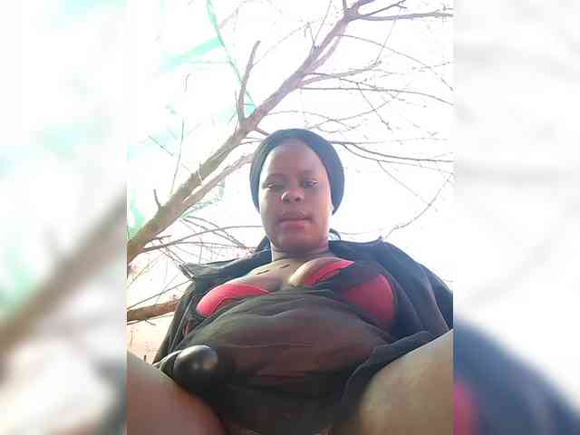 Carrielove webcam