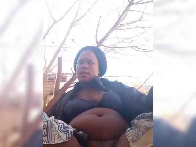 Carrielove webcam
