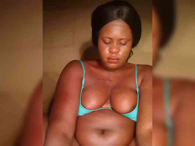 Carrielove webcam