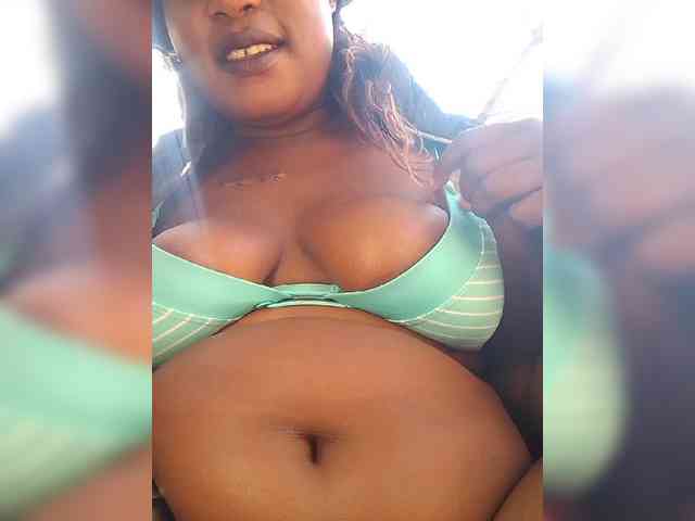 Carrielove webcam