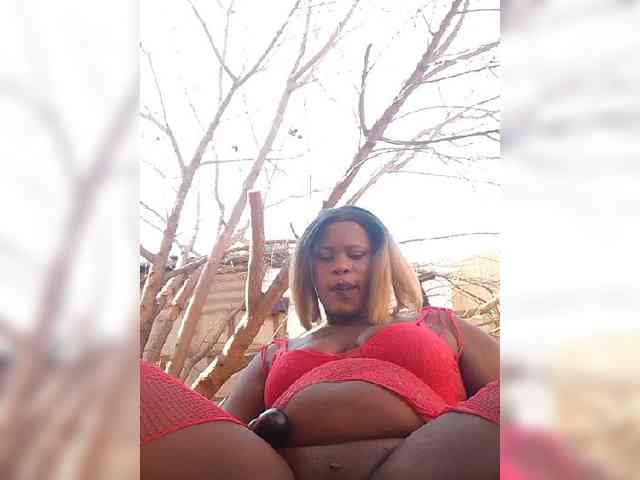 Carrielove webcam