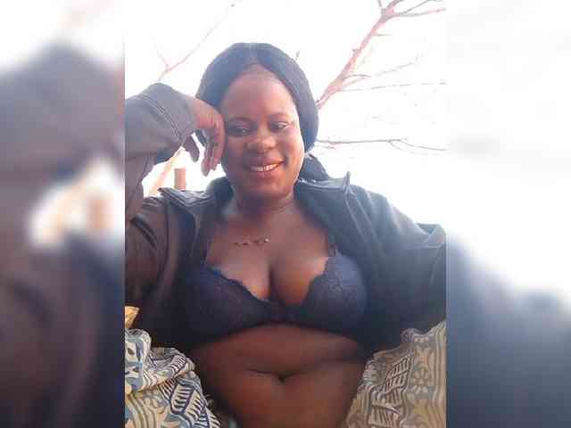 Carrielove webcam