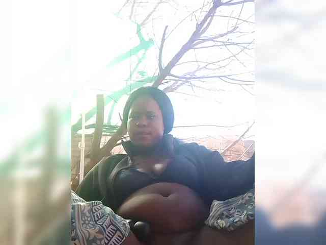 Carrielove webcam