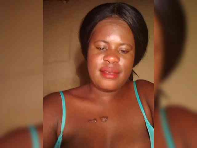 Carrielove webcam