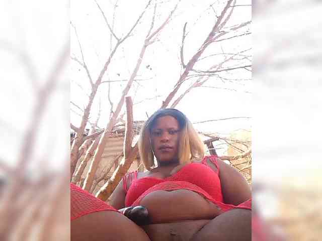 Carrielove webcam