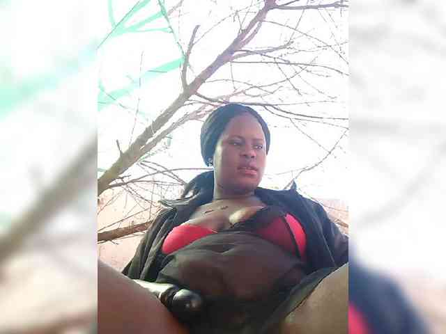 Carrielove webcam