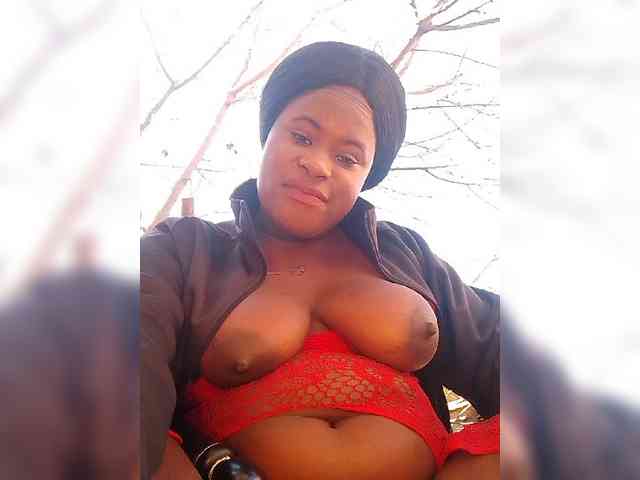 Carrielove webcam