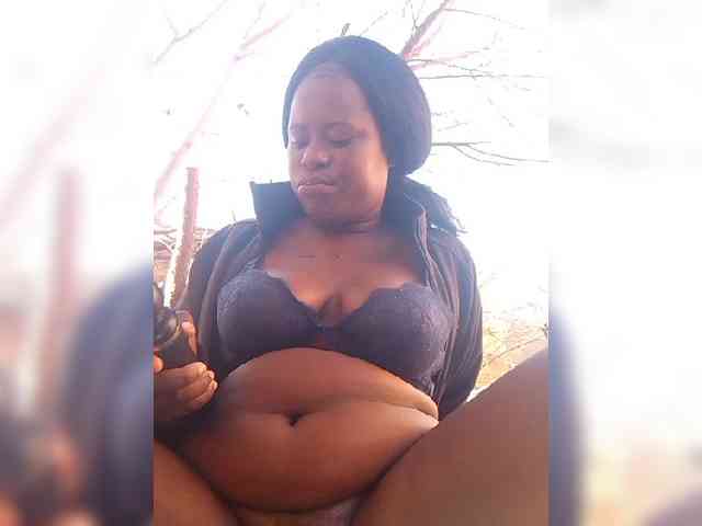 Carrielove webcam