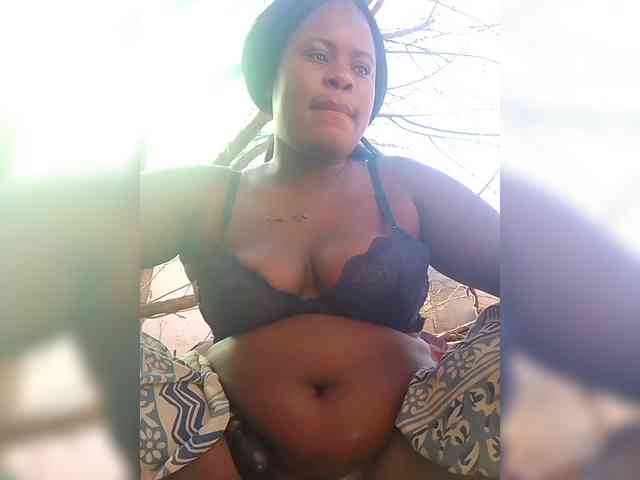 Carrielove webcam