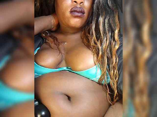 Carrielove webcam