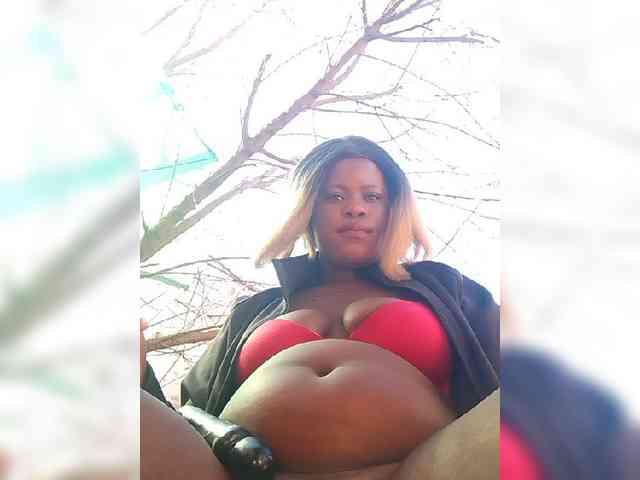 Carrielove webcam