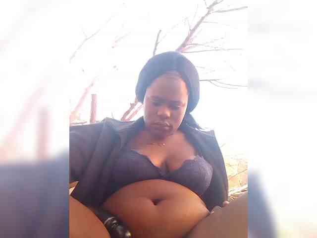 Carrielove webcam