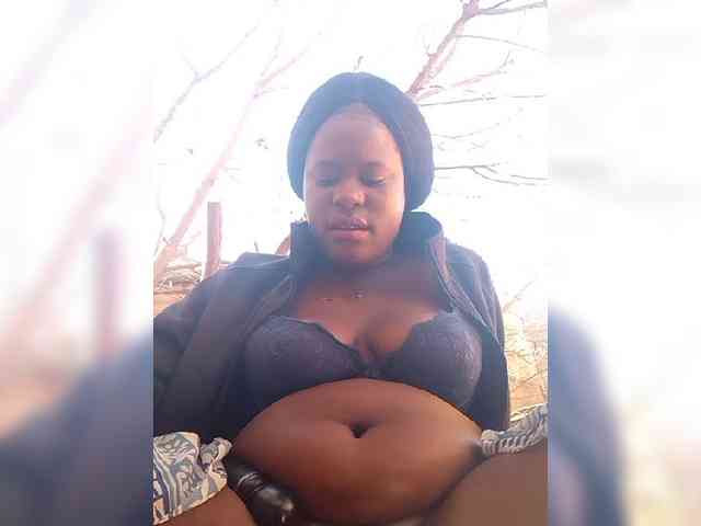 Carrielove webcam