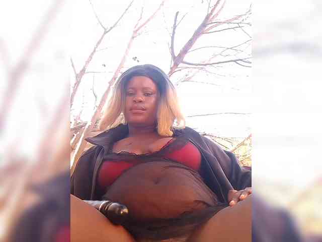 Carrielove webcam