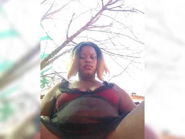 Carrielove webcam