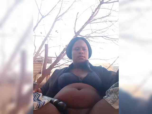 Carrielove webcam