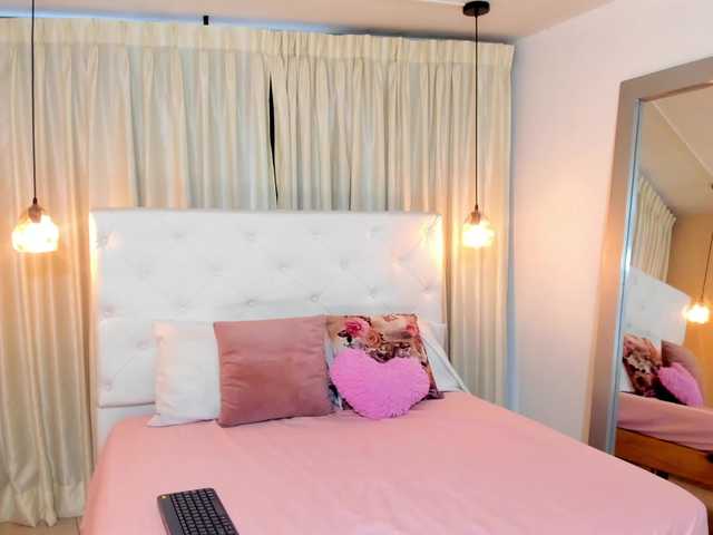 Samantha-lenox live cam on BongaCams